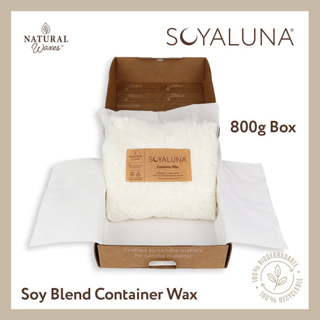 Soy blend container wax in a 800g box with SOYALUNA branding on a beige background.
