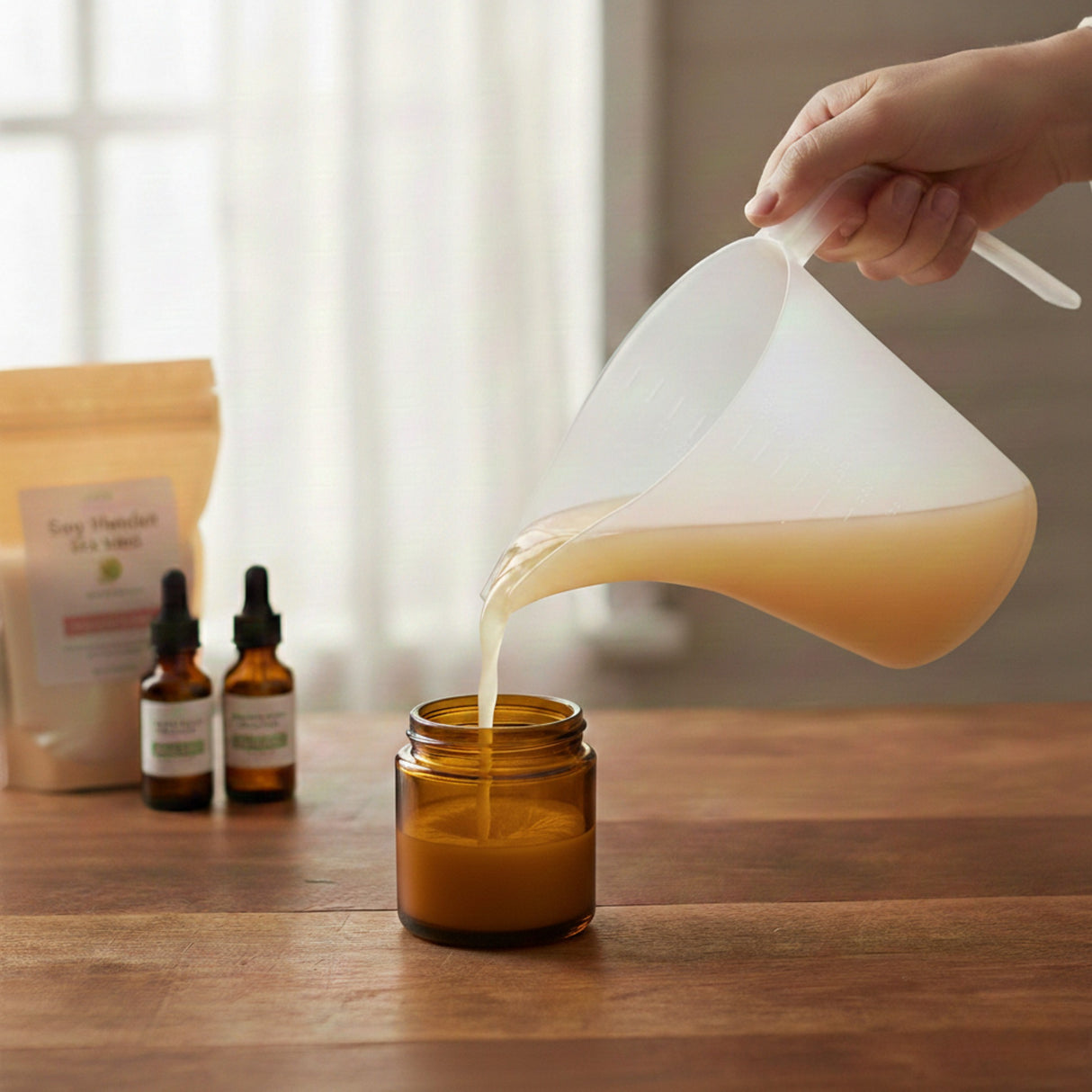 1 Litre Wax Pouring Jug